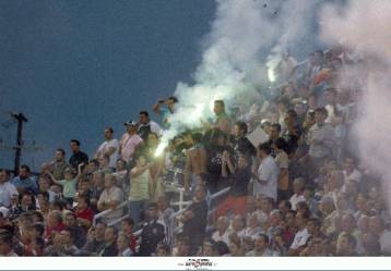 Τα επεισόδια και η χαμηλή τάση διέκοψαν το φιλικό του Πανσερραϊκού με τον ΠΑΟΚ