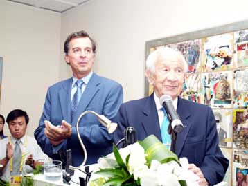 Εγκαινιάστηκε η έκθεση του Διεθνούς Κέντρου Ολυμπιακής Εκεχειρίας στο Πεκίνο