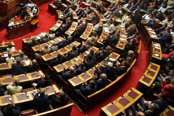 Στον εισαγγελέα διαβίβασε η Βουλή τη δικογραφία για τα TOR-M1