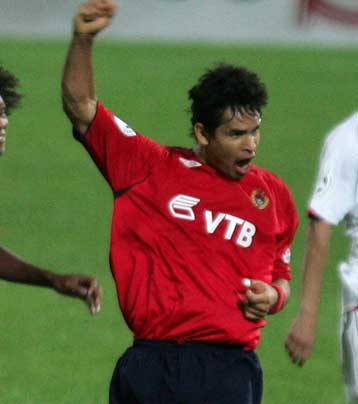 Στα «ερυθρόλευκα» ο Ντούντου, έφτασε και ο Λέτο