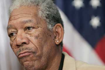 Βαρύς τραυματισμός σε τροχαίο του Αμερικανού ηθοποιού Μόργκαν Φρίμαν