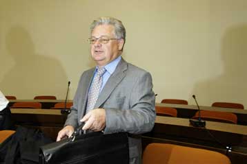 Ανοίγει ο δρόμος για την κατάθεση Σίκατσεκ στον ειδικό ανακριτή N.Ζαγοριανό