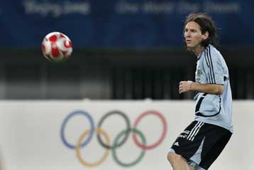 Η «Μπάρτσα» δικαιώθηκε, όμως ο Μέσι «ψηφίζει» Πεκίνο