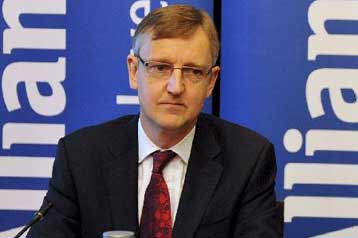Η Allianz εγκαταλείπει τον στόχο για την αύξηση κερδών του 2008