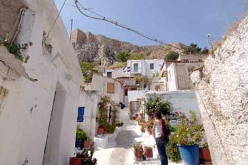 Να μην αλλοιωθεί η φυσιογνωμία της Πλάκας, ζητεί το ΠΑΣΟΚ