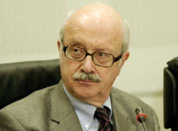 Παγωμένη υποδοχή συνάντησαν οι προτάσεις Βερέμη για το σύστημα εισαγωγής στα ΑΕΙ