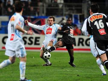 Δεν κάνει… πίσω ο Ζιβέ στις οικονομικές απαιτήσεις του