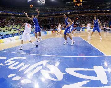 Κακή πρεμιέρα για την εθνική που σκέφτεται τη Γερμανία