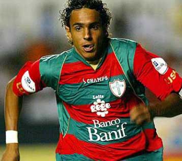 Έκλεισε ο Ντιόγκο και φορά τα ερυθρόλευκα