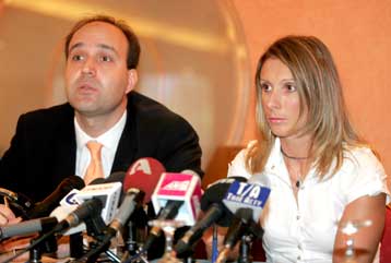 Απάντηση της Θάνου στη ΔΟΕ για τον αποκλεισμό απ το Πεκίνο