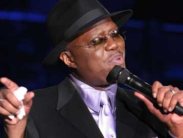 Απεβίωσε σε ηλικία 51 ετών ο διάσημος κωμικός Μπέρνι Μακ