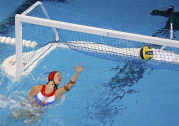 Η Ουγγαρία πήρε προβάδισμα στον ελληνικό όμιλο