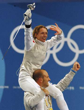 Εγραψε Ιστορία η Βετσάλι με το τρίτο συνεχόμενο χρυσό στην ξιφασκία