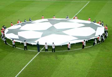 Το πρώτο βήμα για τους ομίλους θέλουν να κάνουν οι δύο «αιώνιοι»