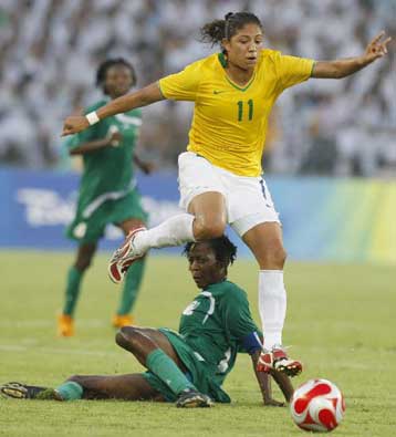 Η Κριστιάνα… ντύθηκε Ροναλντίνιο και οδήγησε τη Βραζιλία στην πρόκριση