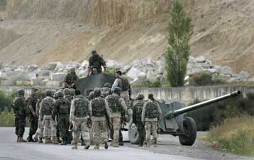 Προς αποχώρηση οι Ρώσοι από το Γκόρι σε εφαρμογή της εκεχειρίας