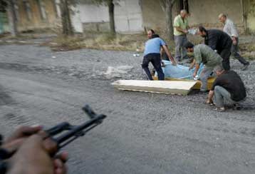 Στη Γεωργία η Κοντολίζα Ράις, πιέζει τον Σαακασβίλι να υπογράψει τη συμφωνία εκεχειρίας