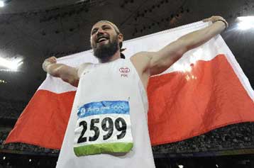 Ο Μαγέφσκι πήρε το χρυσό της σφαιροβολίας «μαζί» του στην Πολωνία