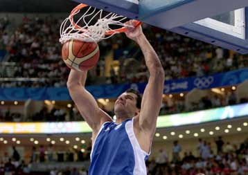 Στον… πρωινό καφέ με την Αγκόλα θέλει η Εθνική μας την πρόκριση