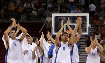 Με το μυαλό στον προημιτελικό ο εορτάζων Ζήσης και οι υπόλοιποι