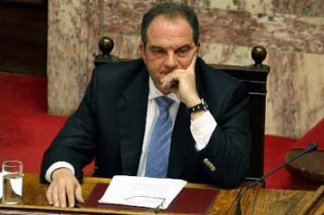 Στο προσκήνιο και πάλι τα σενάρια για πρόωρες εκλογές