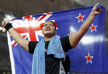 H Βίλι από τη Νέα Ζηλανδία πήρε το πρώτο χρυσό για τη χώρα της στη σφαιροβολία