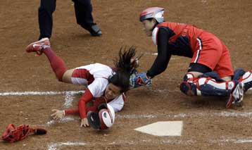 Οι ΗΠΑ «σάρωσαν» και την Ολλανδία στο σόφτμπολ