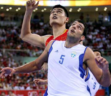 Τη ρεβάνς του 2004 ψάχνουν Ζήσης και Μπουρούσης