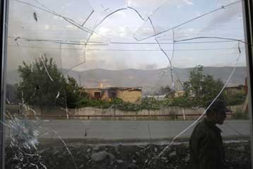 Τη στάση του έναντι της Ρωσίας για την κρίση στη Γεωργία καθορίζει το ΝΑΤΟ