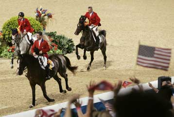 «Χρυσό» για τις ΗΠΑ στο ομαδικό της υπερπήδησης εμποδίων
