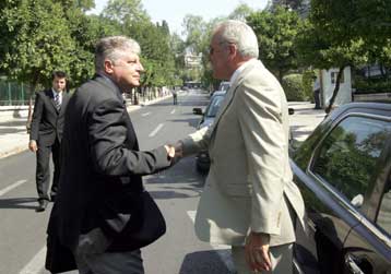 Σε 141 χιλιάδες οικογένειες καταβάλλεται του επίδομα τριτέκνων