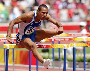 Ο Δουβαλίδης με νέο πανελλήνιο ρεκόρ στα 110μ. εμπόδια μπήκε στον ημιτελικό…