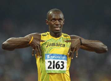 Ο Μπολτ έτρεχε σε ρυθμούς… ρέγκε, αλλά πάει για το χρυσό και στα 200μ.