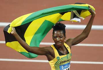 H Γουόκερ «χρυσή» ξεπερνώντας και το Ολυμπιακό ρεκόρ της Χαλκιά