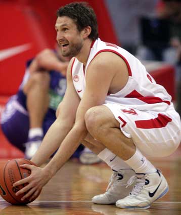 Με γύψο στο πόδι επέστρεψε ο «Μάτσας», «πεινασμένος» ο Βούισιτς