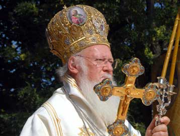 Υποδοχή με επισημότητα και μεγαλοπρέπεια για τον κ. Βαρθολομαίο στο Αγιον Όρος