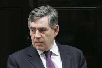 Με δεσμεύσεις για πρόσθετη αρωγή 120 εκατ. δολαρίων έφθασε ο Μπράουν στο Αφγανιστάν