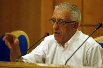 Καμία αλλαγή στα σχέδια του Νικ.Κακλαμάνη για την πεζοδρόμηση της Αθηνάς