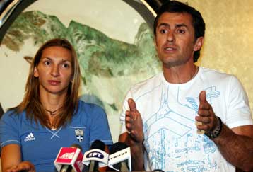 Προειδοποιήσεις και διαψεύσεις από Χαλκιά, Παναγιωτόπουλο