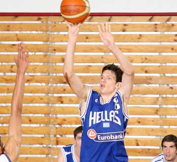 «Πειραιώτης» και επισήμως ο Χάρης Γιαννόπουλος