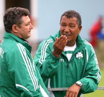 Μεθύσι τίτλου υποσχέθηκε ο Τεν Κάτε, χρόνο ζήτησε ο Αντωνίου