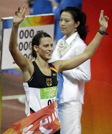 Η Γερμανίδα Σένεμπορν πήρε το χρυσό στο μοντέρνο πένταθλο