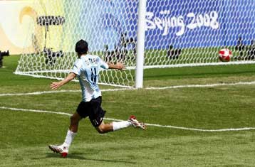 H παρέα του Μέσι πανηγύρισε το δεύτερο συνεχόμενο χρυσό της