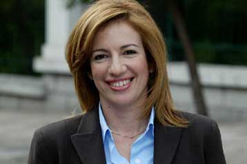 Μάθημα ζωής δίνει η Φώφη Γεννηματά μετά την πρόσφατη περιπέτεια της υγείας της