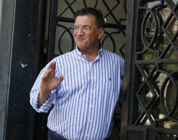 Βγήκε από το νοσοκομείο «Ευαγγελισμός» ο Πέτρος Ευθυμίου