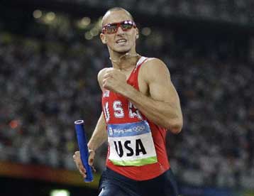 Διπλή απάντηση των ΗΠΑ με χρυσά στα 4χ400 σε άνδρες και γυναίκες