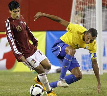 Στη «σελεσάο» ο Ζιλμπέρτο για τα προκριματικά Μουντιάλ