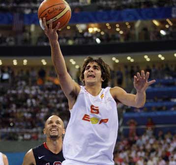 Ο Ρούμπιο γράφει ιστορία ως ο νεότερος μπασκετμπολίστας με Ολυμπιακό μετάλλιο