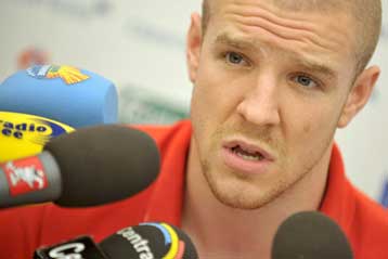 «Ροσονέρο» και ο Σεντέρος, αποθέωση για Σεφτσένκο