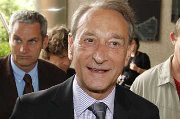 Την ηγεσία του γαλλικού Σοσιαλιστικού Κόμματος θα διεκδικήσει ο Μπερτράν Ντελανοέ